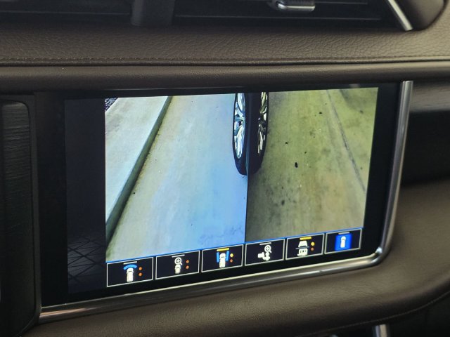 Used 2022 GMC Yukon XL Denali RWD image 24