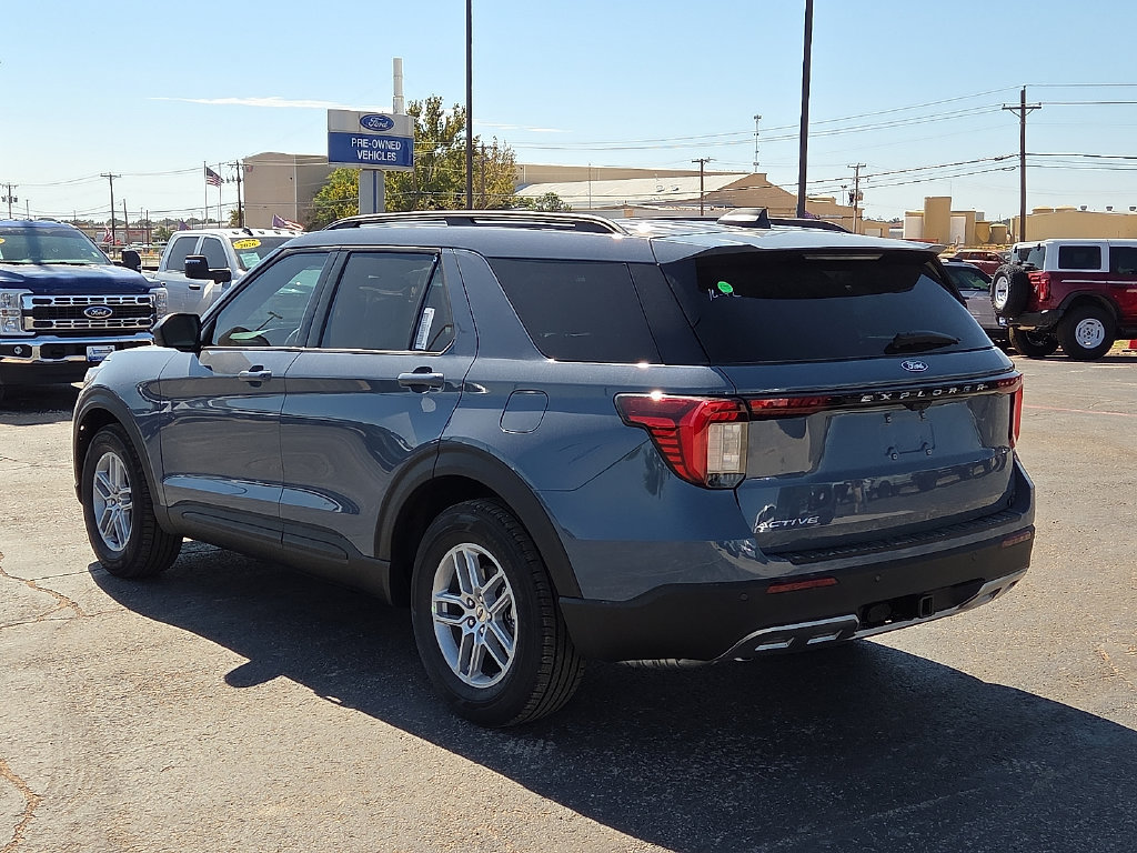 New 2027 Ford Explorer Active w/ Active Comfort Package RWD image 3