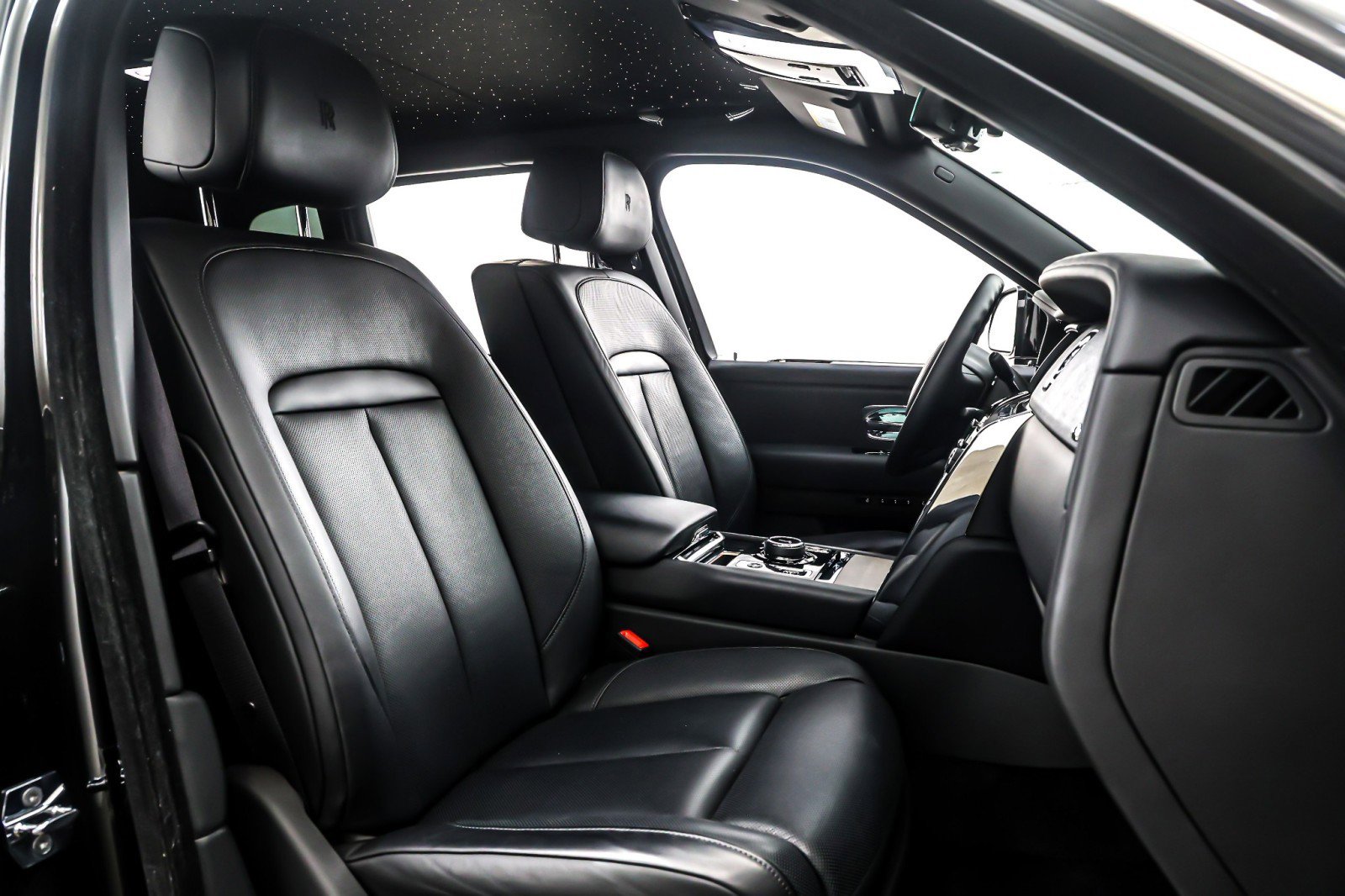 Used 2024 Rolls-Royce Cullinan image 7