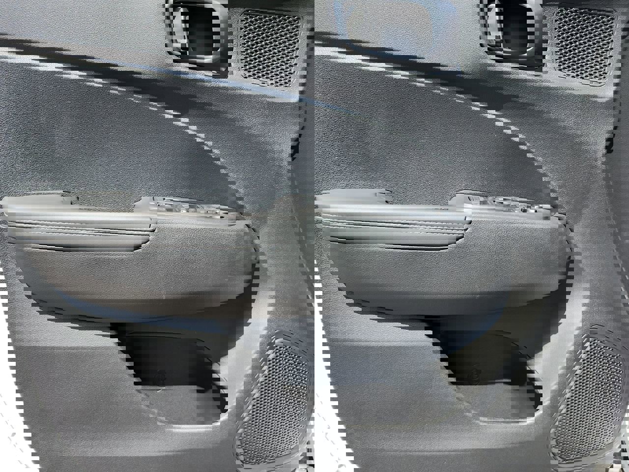 Certified 2026 Hyundai Venue SEL FWD image 16