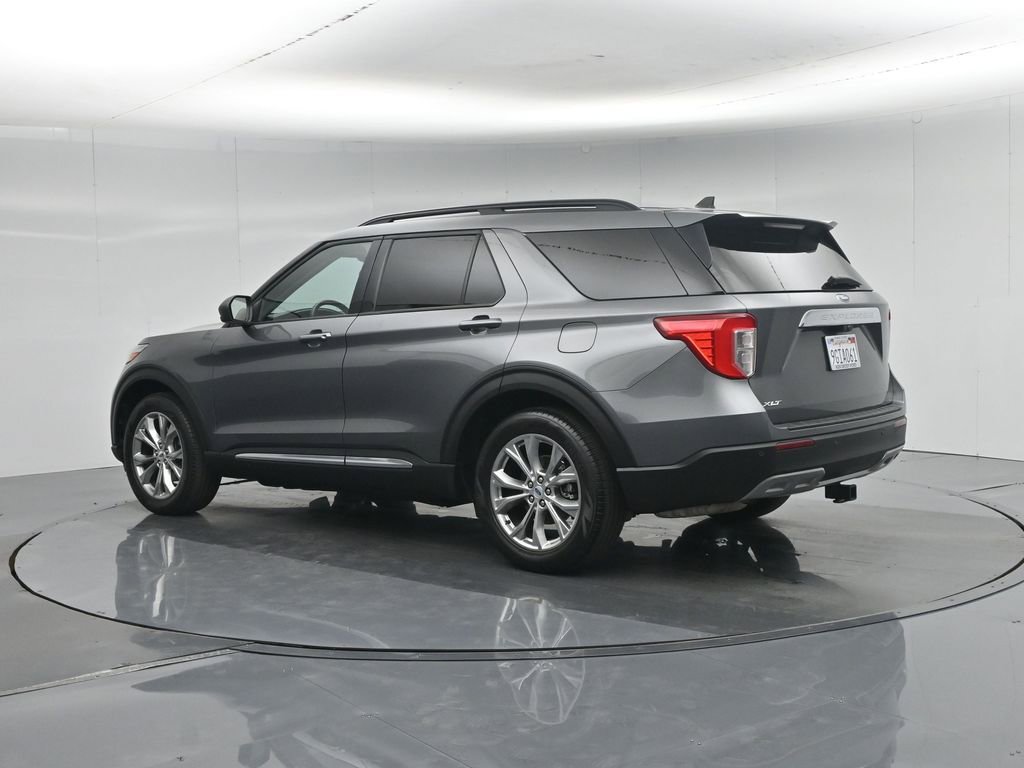 Certified 2023 Ford Explorer XLT w/ Equipment Group 202A RWD image 7