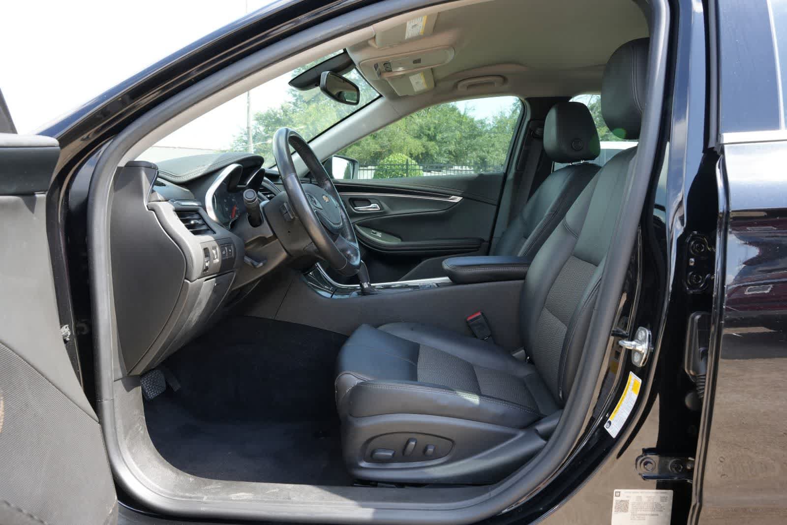 Used 2019 Chevrolet Impala LT w/ LT Convenience Package FWD image 14