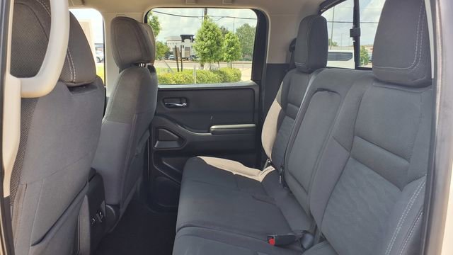 Used 2022 Nissan Frontier SV image 17