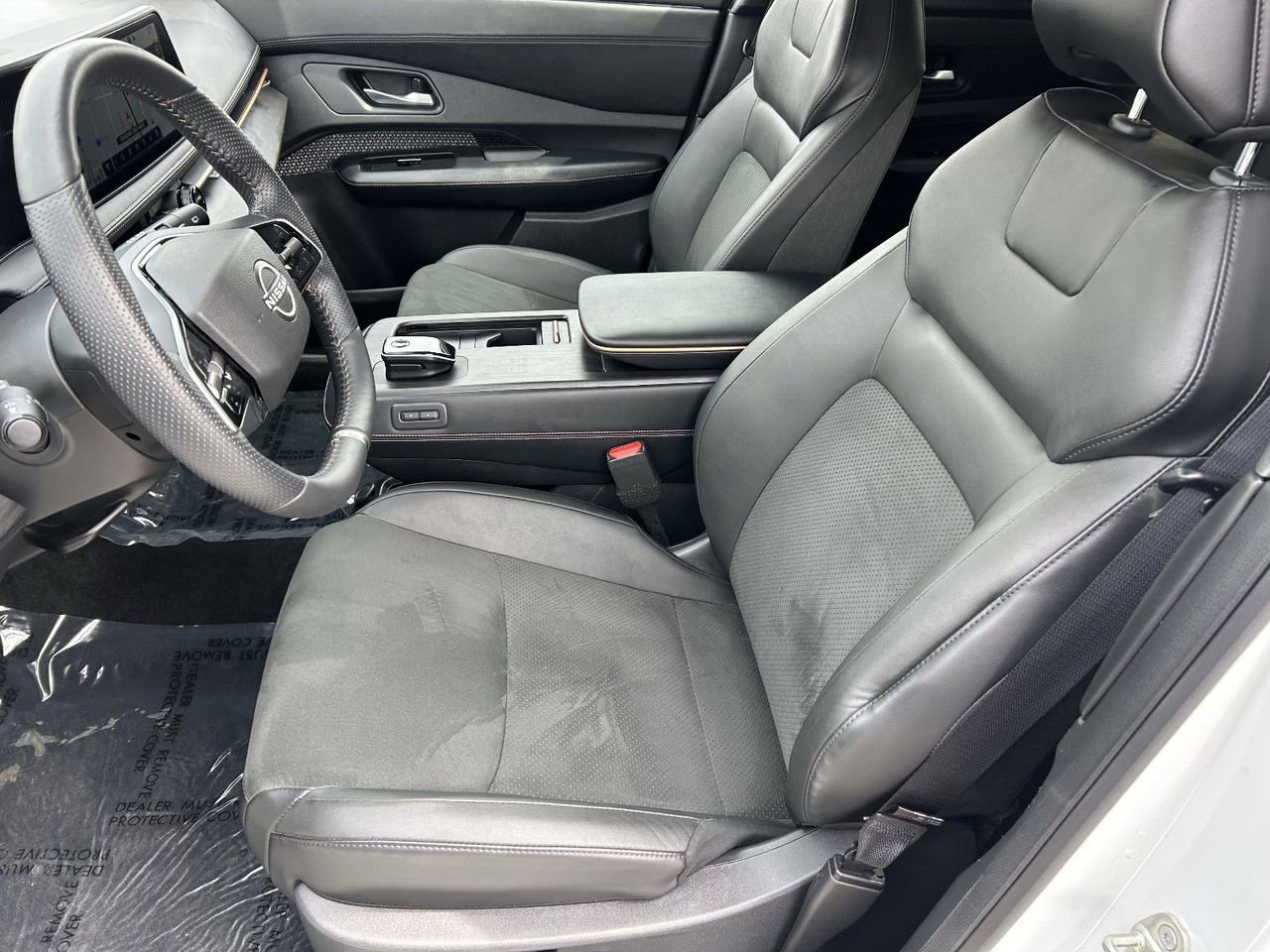 Certified 2025 Nissan Ariya FWD image 27