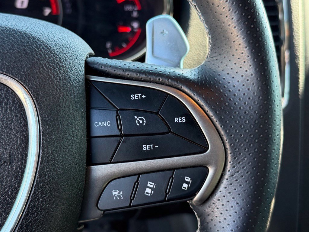 Used 2018 Dodge Durango SRT w/ Technology Group AWD/4WD image 24