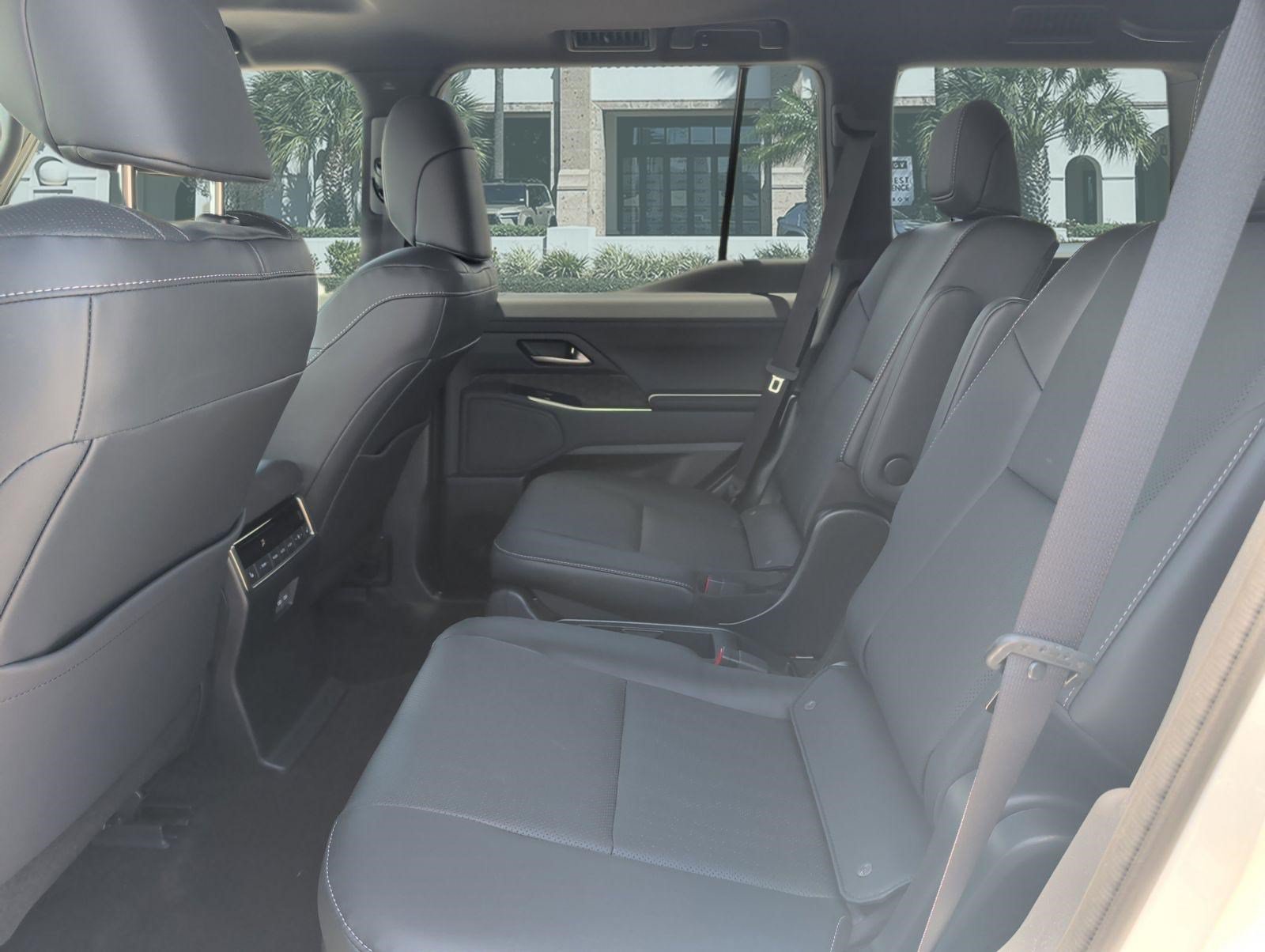 Certified 2025 Lexus GX 550 w/ Accessory Package (2T) AWD/4WD image 25