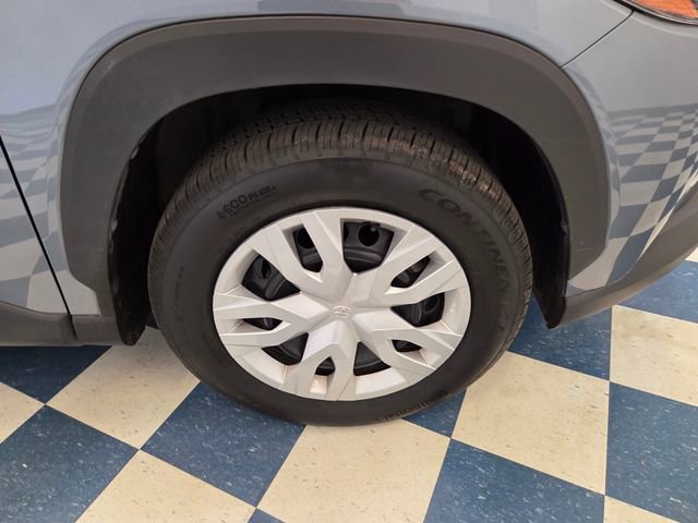 Used 2023 Toyota Corolla Cross L FWD image 9