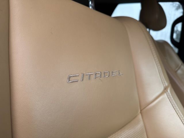 Used 2011 Dodge Durango Citadel w/ Trailer Tow Group IV AWD/4WD image 17
