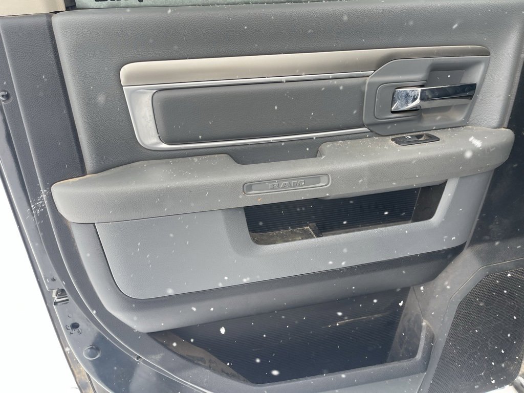 Used 2015 RAM 1500 Outdoorsman image 4