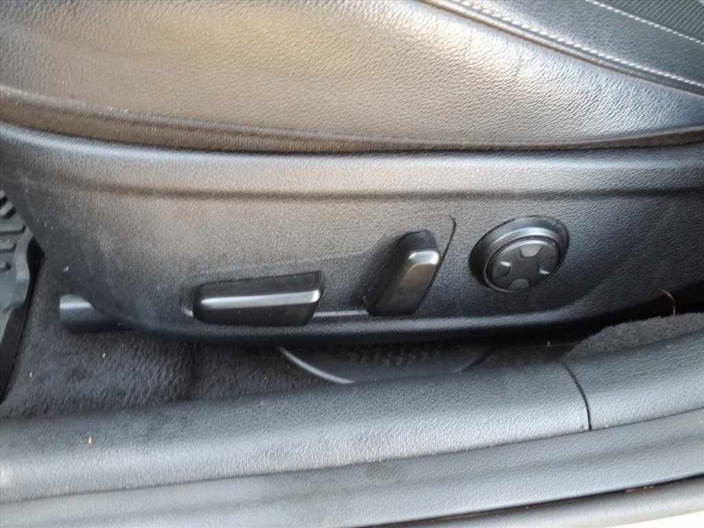 Used 2022 Kia Stinger GT1 image 26