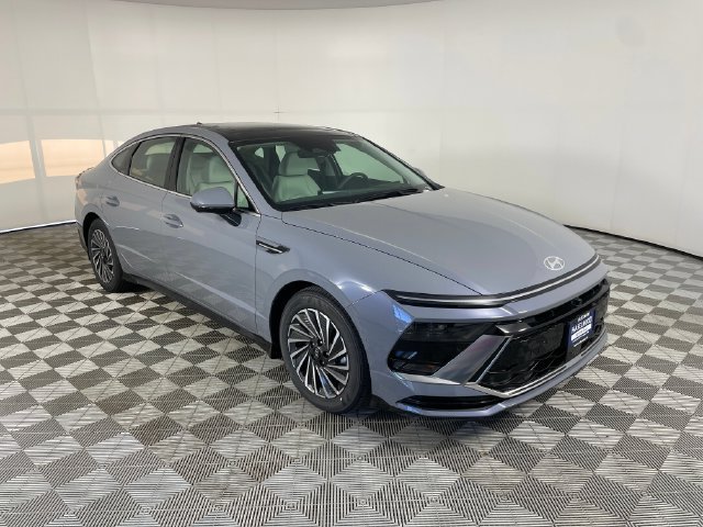 New 2026 Hyundai Sonata Limited FWD image 19