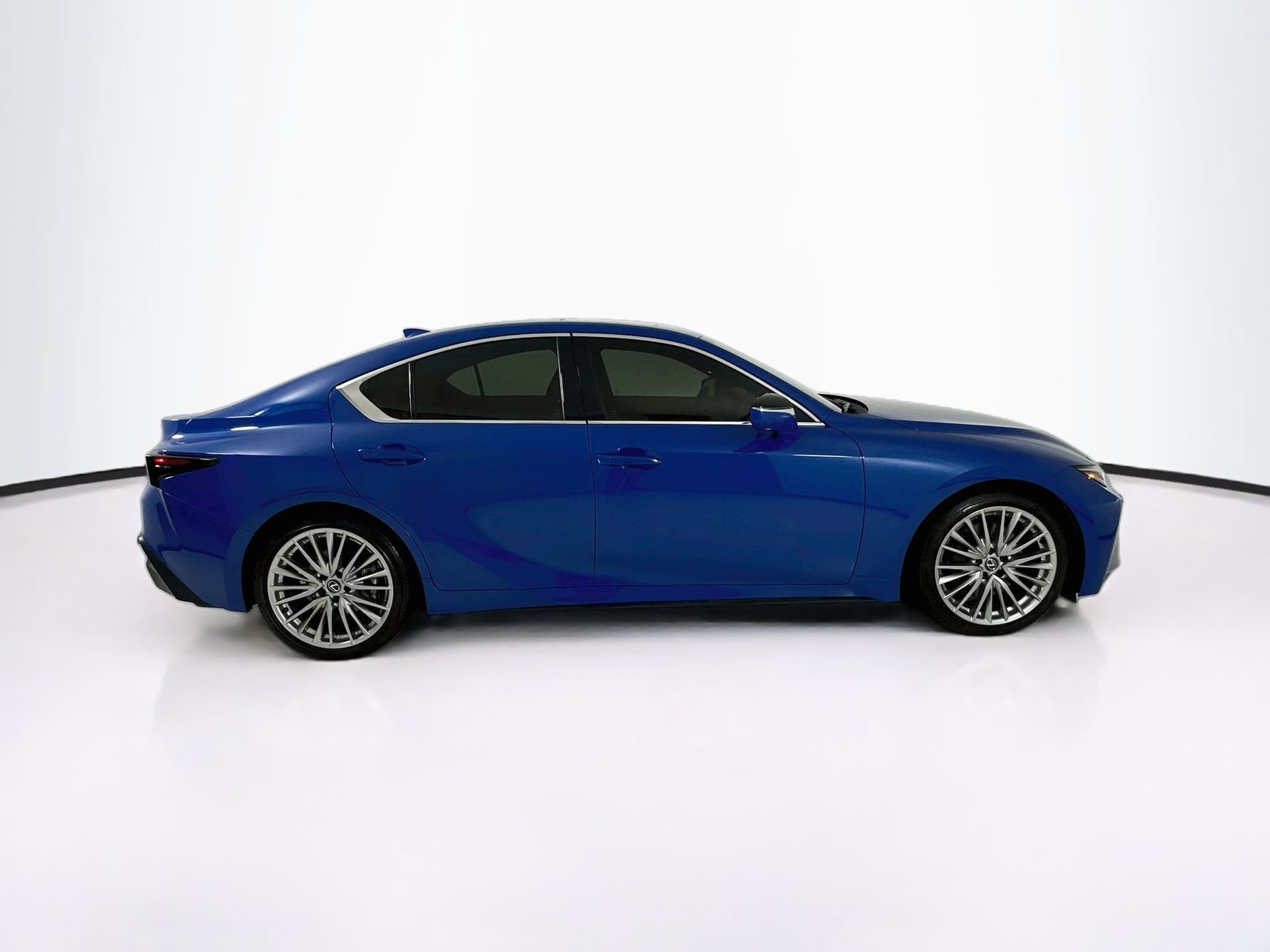 Used 2023 Lexus IS 300 w/ Premium Package RWD image 9