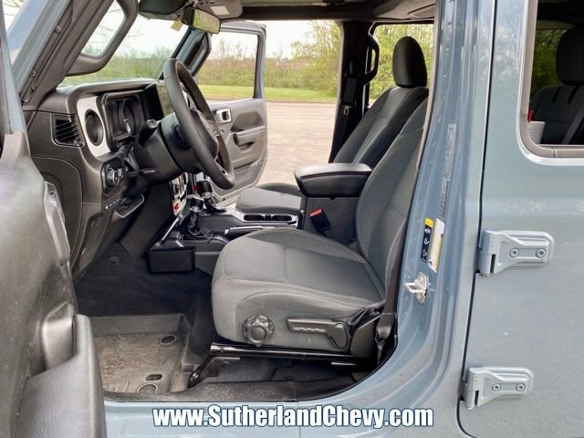Used 2024 Jeep Wrangler Unlimited AWD/4WD image 18