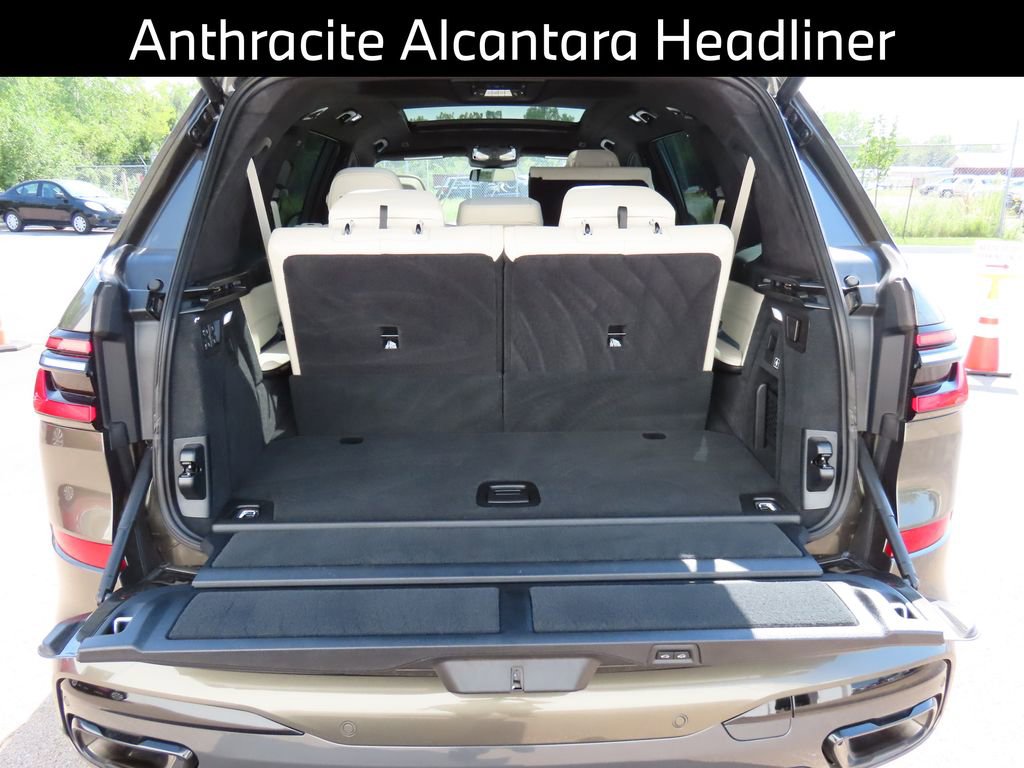 Certified 2023 BMW X7 xDrive40i w/ M Sport Package image 23