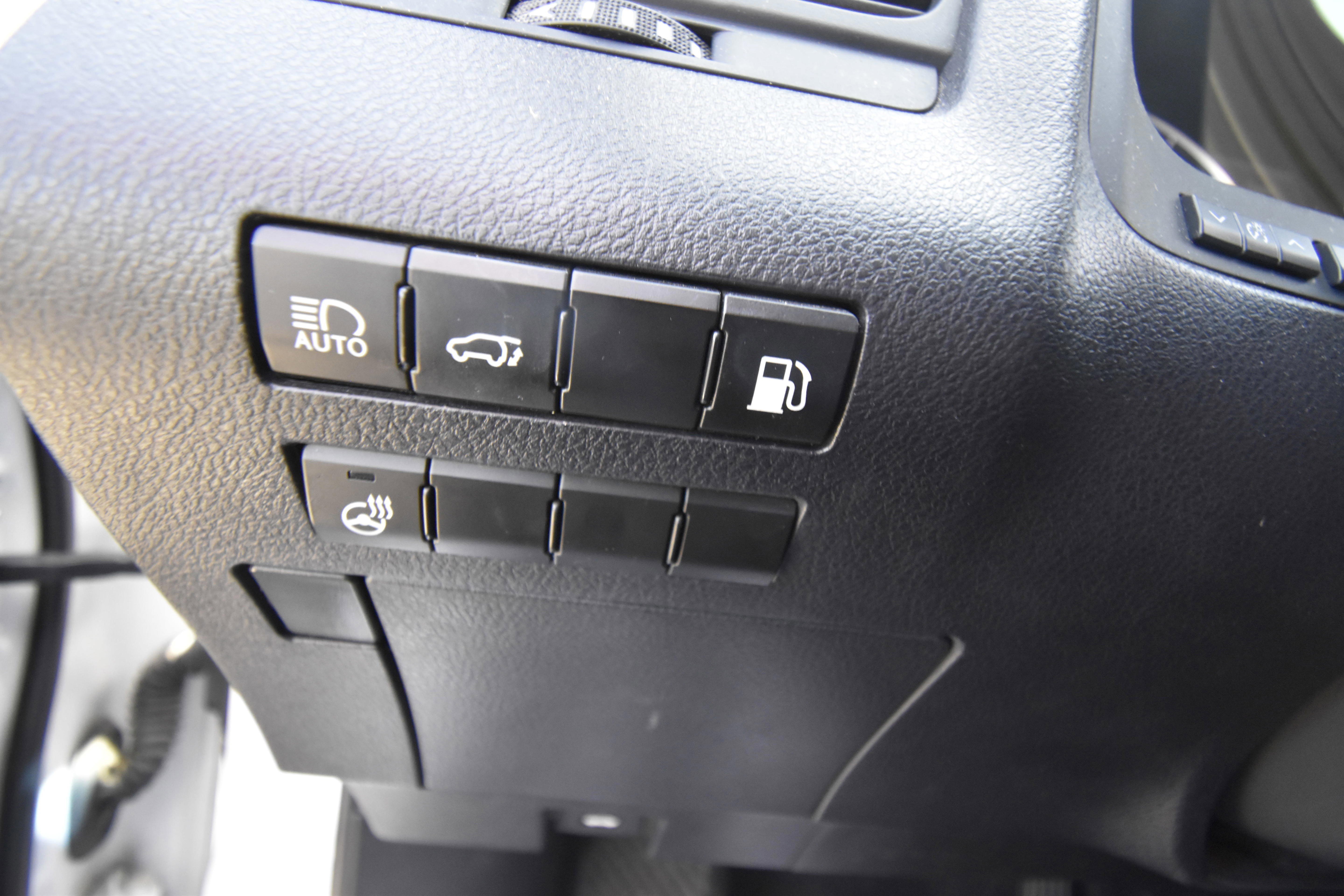 Used 2016 Lexus RX 450h AWD w/ Cold Weather Package image 12