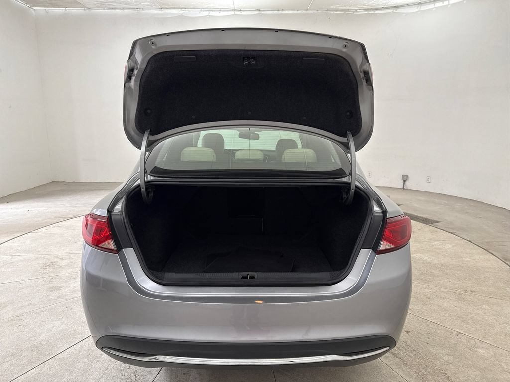 Used 2017 Chrysler 200 Limited Platinum FWD image 25