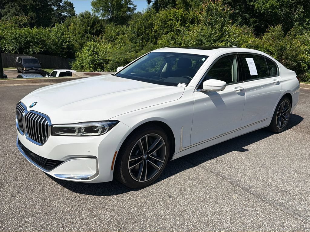 Used 2022 BMW 750i xDrive AWD/4WD image 3