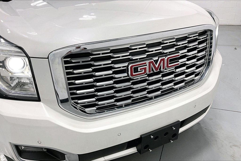 Used 2020 GMC Yukon Denali w/ Open Road Package AWD/4WD image 35