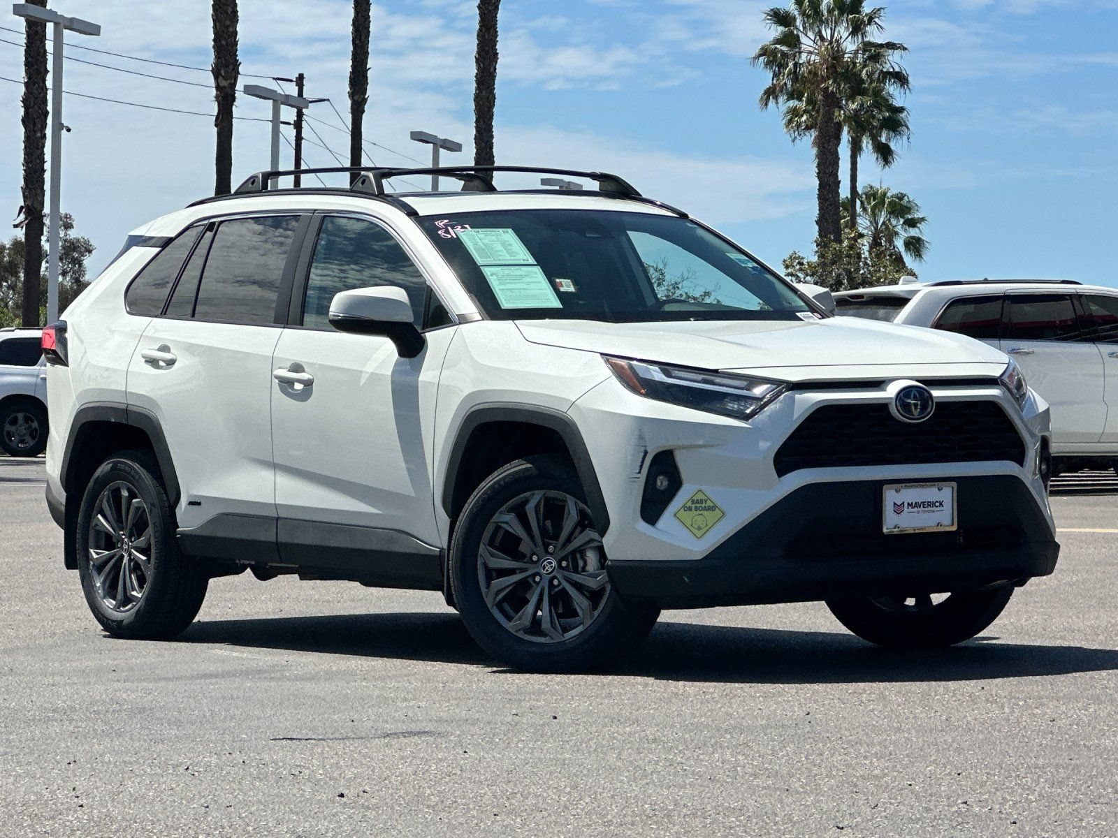 Used 2022 Toyota RAV4 XLE Premium AWD/4WD image 8