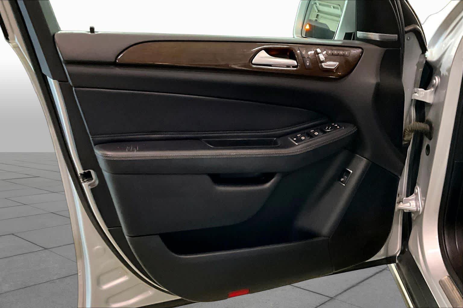 Certified 2018 Mercedes-Benz GLE 350 4MATIC image 22