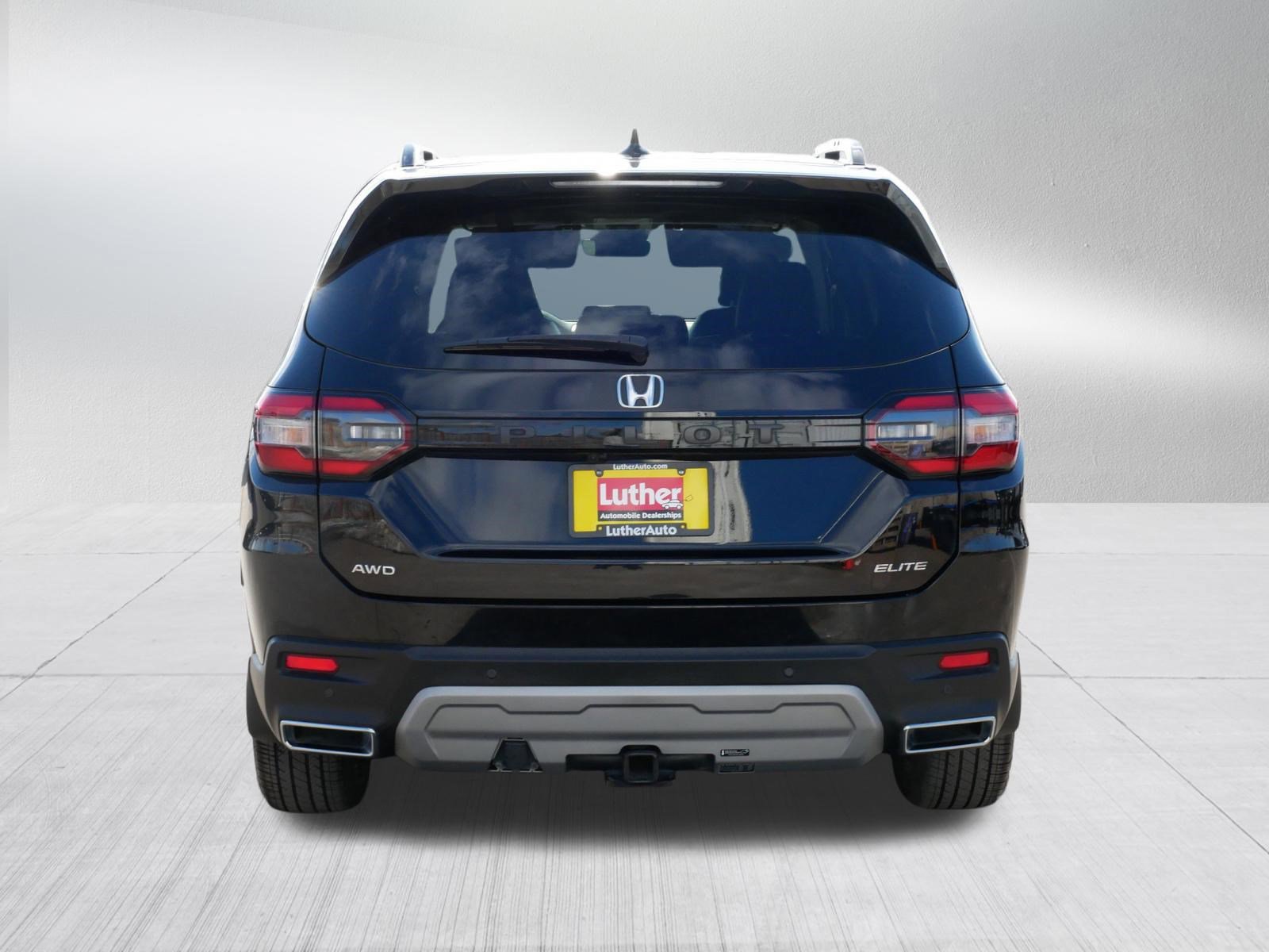 Certified 2024 Honda Pilot Elite image 6