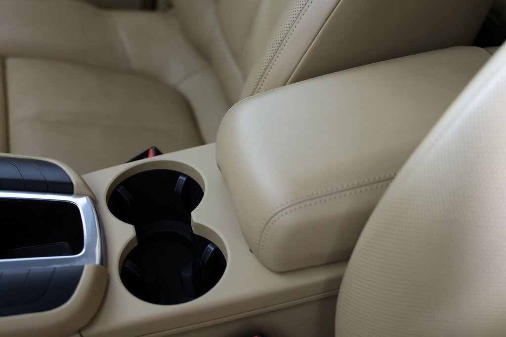 Used 2018 Porsche Macan image 36