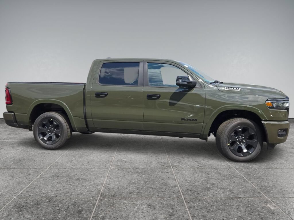 New 2027 RAM 1500 4x4 Crew Cab image 4