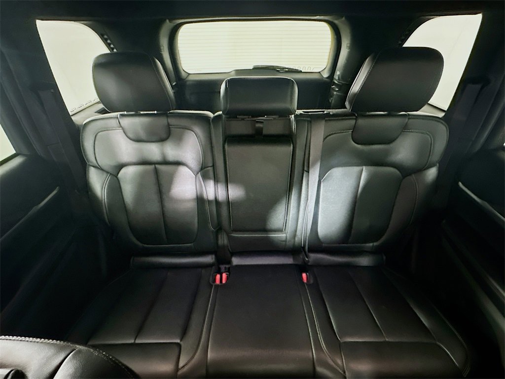 Used 2024 Jeep Grand Cherokee Limited image 13