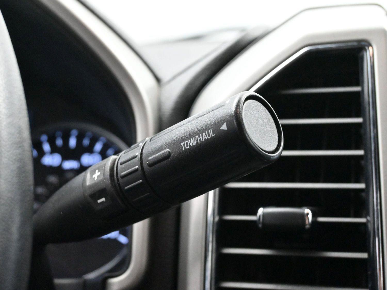 Used 2019 Ford F250 Lariat w/ Chrome Package image 27