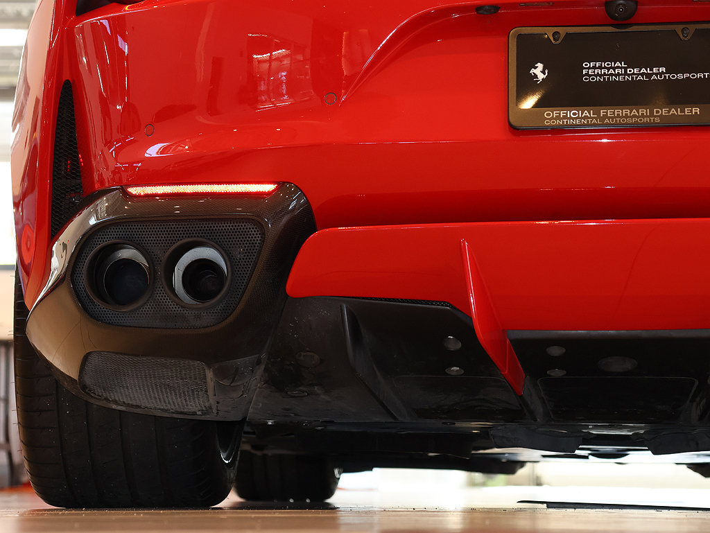 Certified 2018 Ferrari 812 Superfast RWD image 35