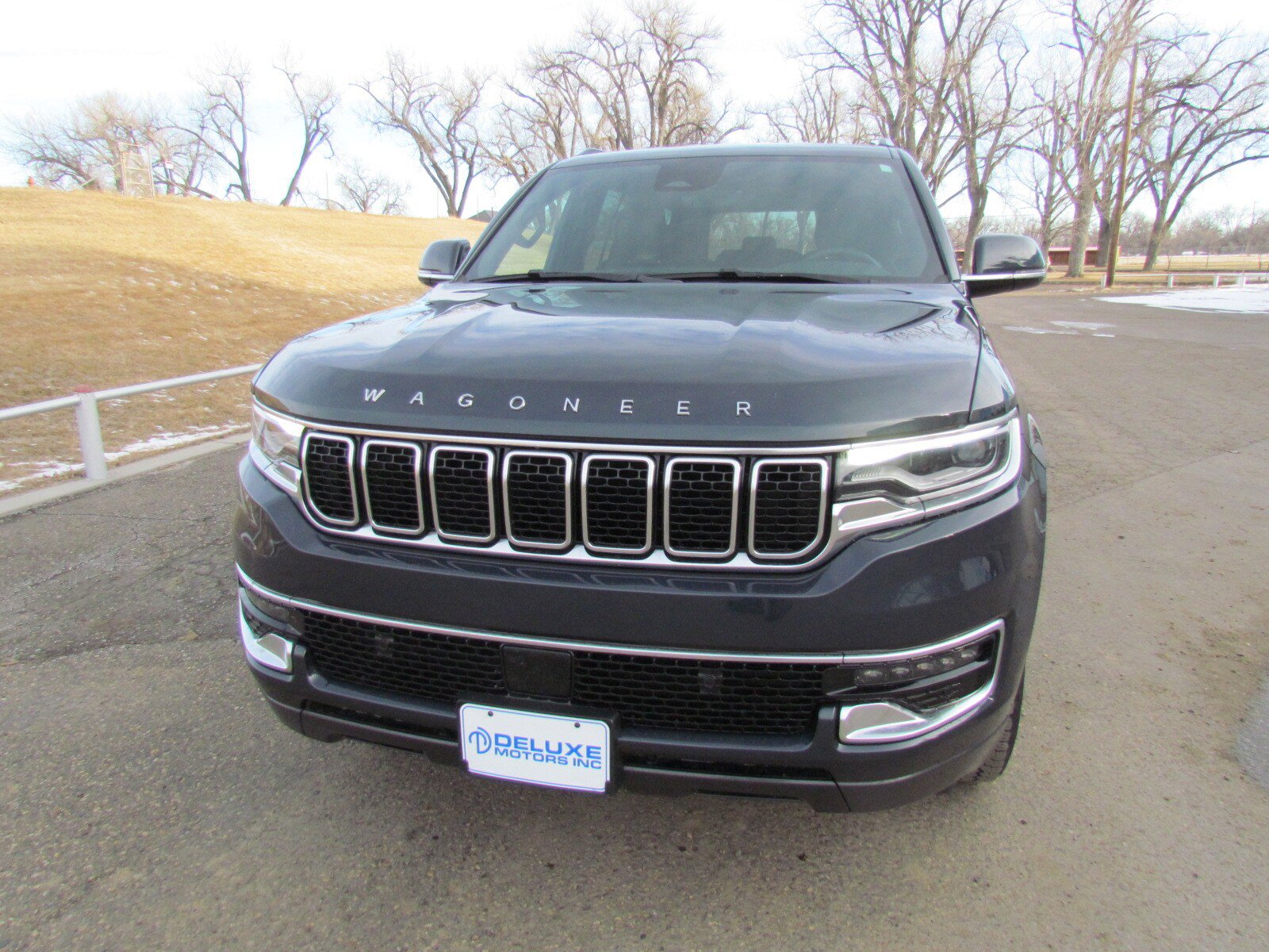 Used 2022 Jeep Wagoneer Series I AWD/4WD image 3