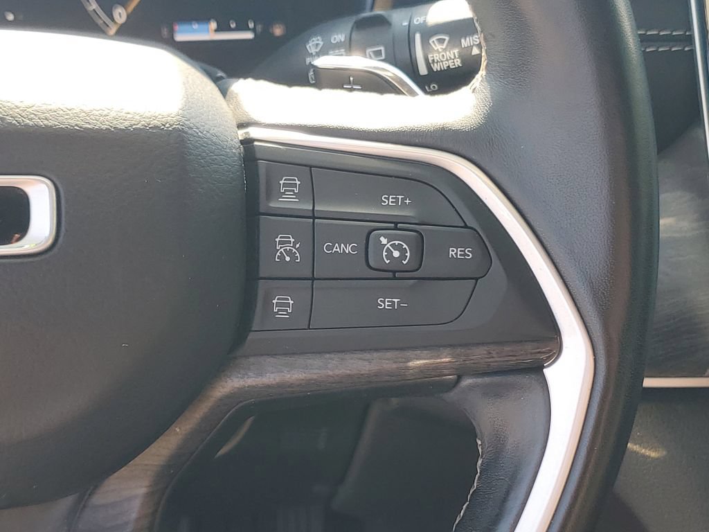 Used 2021 Jeep Grand Cherokee L Limited AWD/4WD image 20