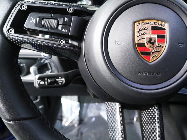 Used 2025 Porsche Macan GTS AWD/4WD image 10