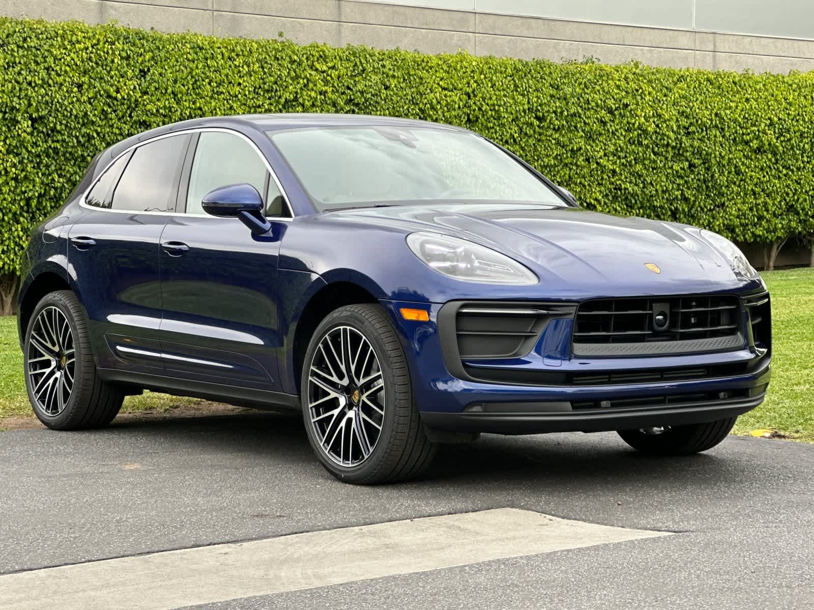 New 2026 Porsche Macan AWD/4WD image 10