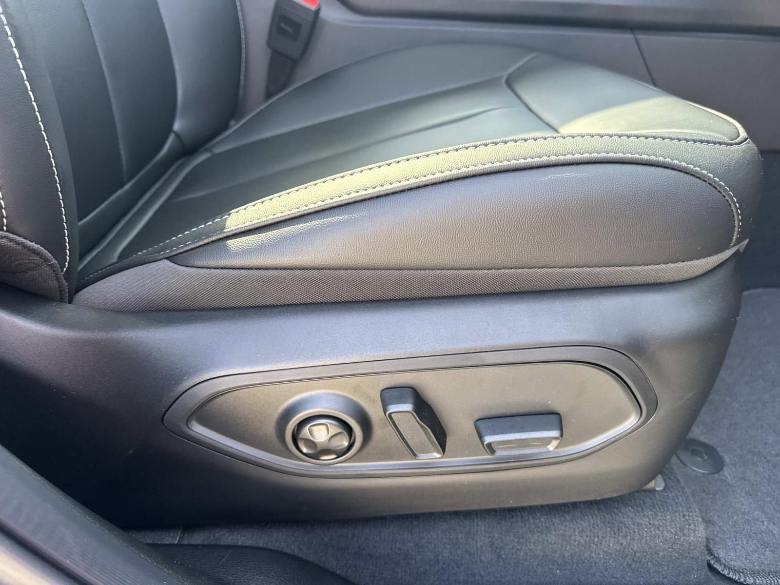 New 2026 Jeep Grand Cherokee Limited w/ Limited Altitude Package image 13