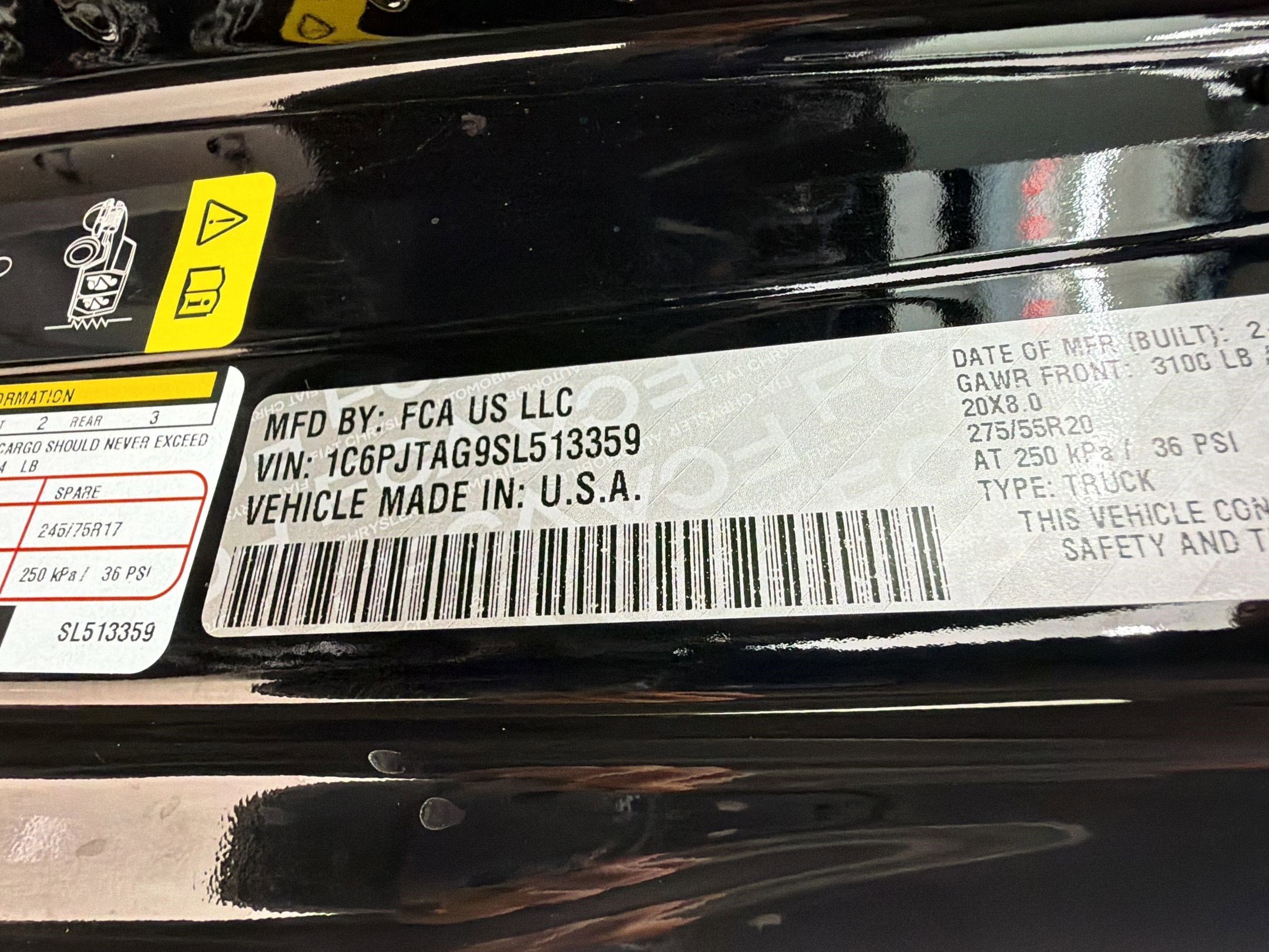 Used 2025 Jeep Gladiator Sport image 19