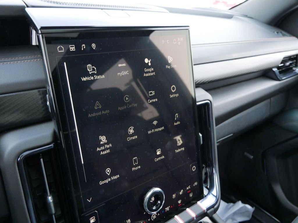 Used 2025 GMC Yukon XL AT4 image 19