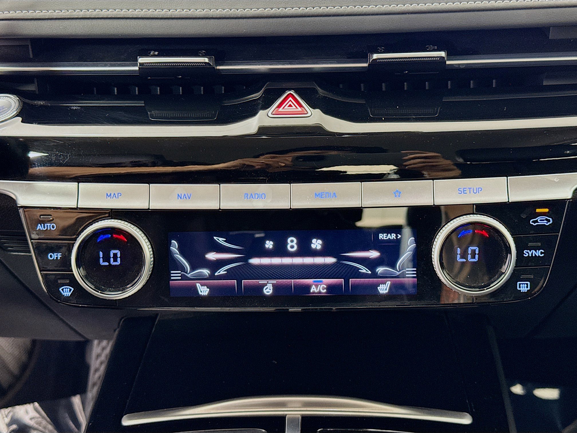 Used 2023 Genesis G80 2.5T image 16