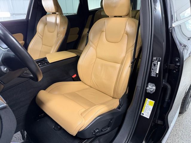 Used 2021 Volvo XC60 T8 Inscription w/ Advanced Package image 22