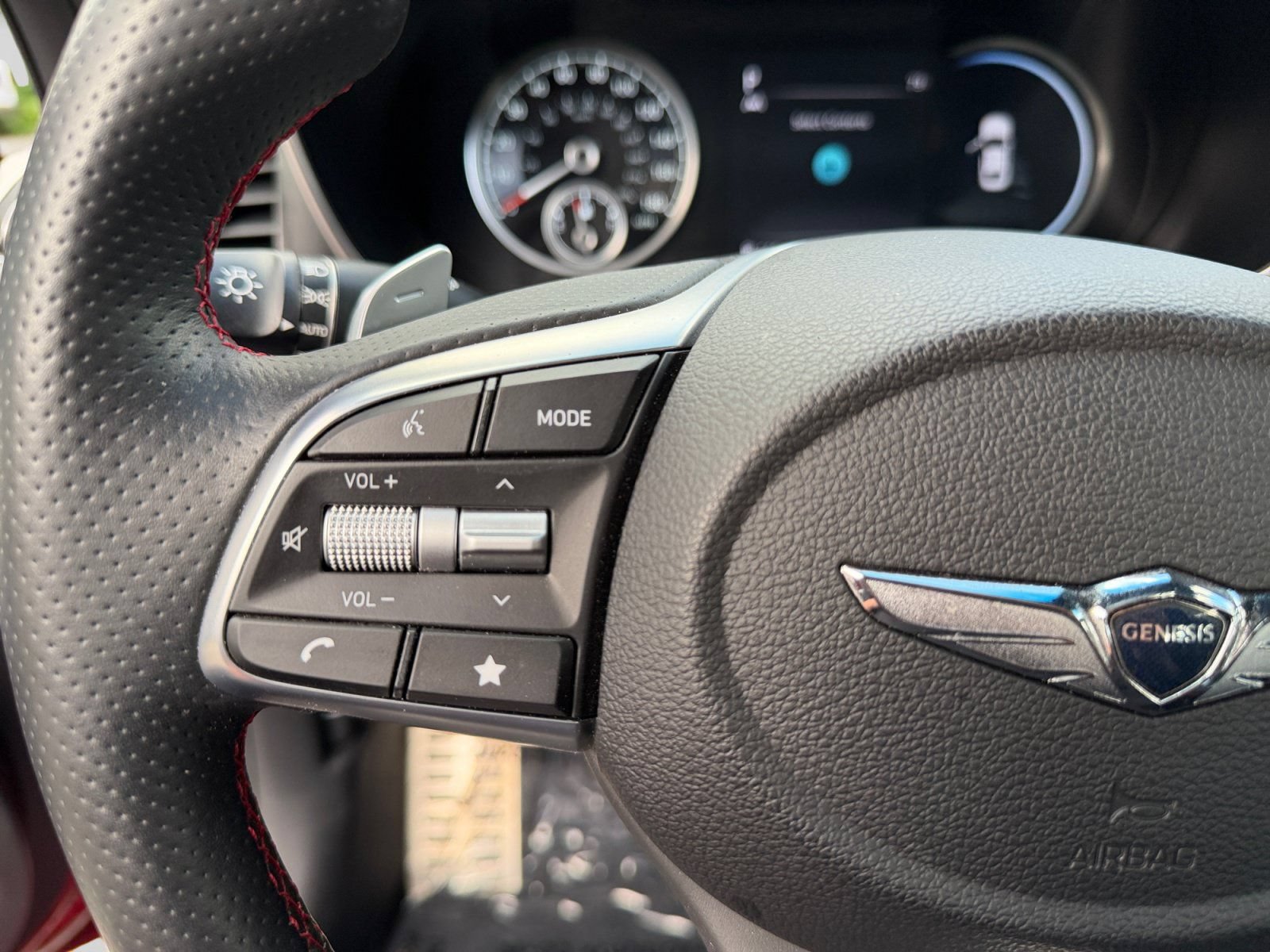 Used 2023 Genesis G70 2.0T w/ Sport Prestige Package AWD/4WD image 22
