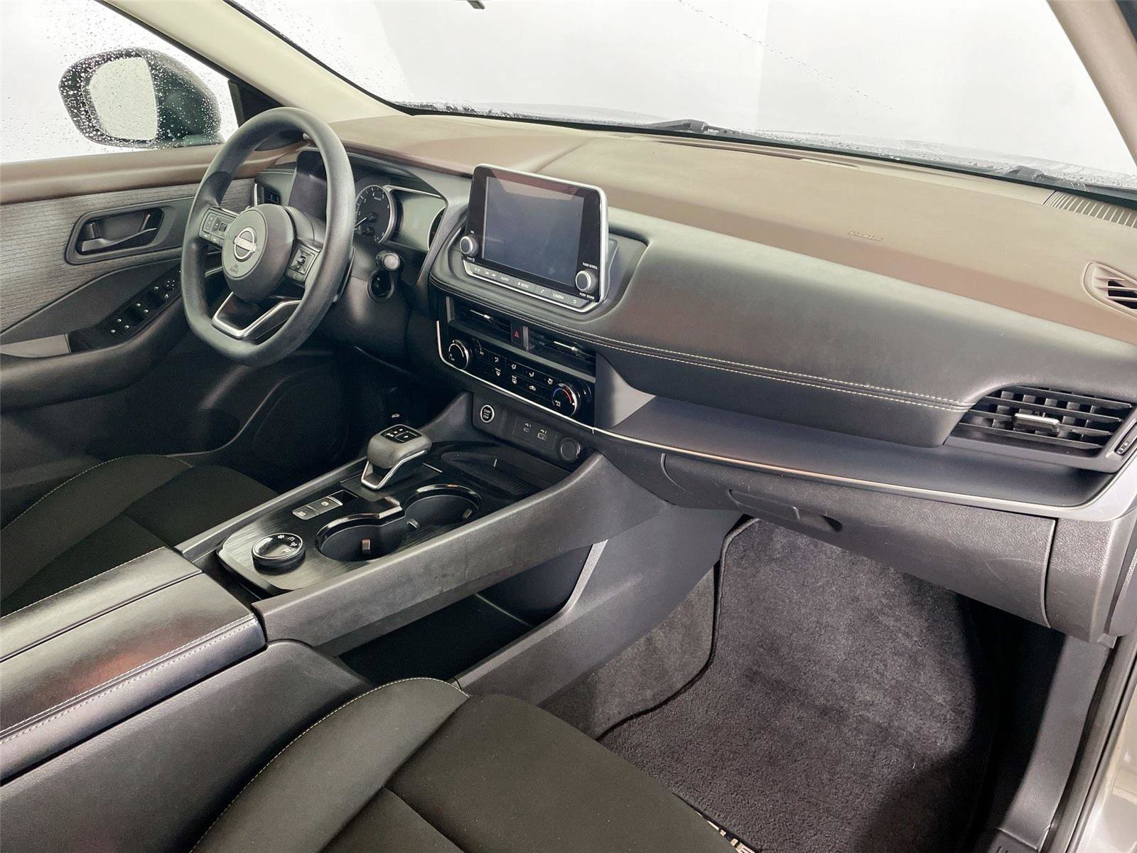 Used 2023 Nissan Rogue S AWD/4WD image 26