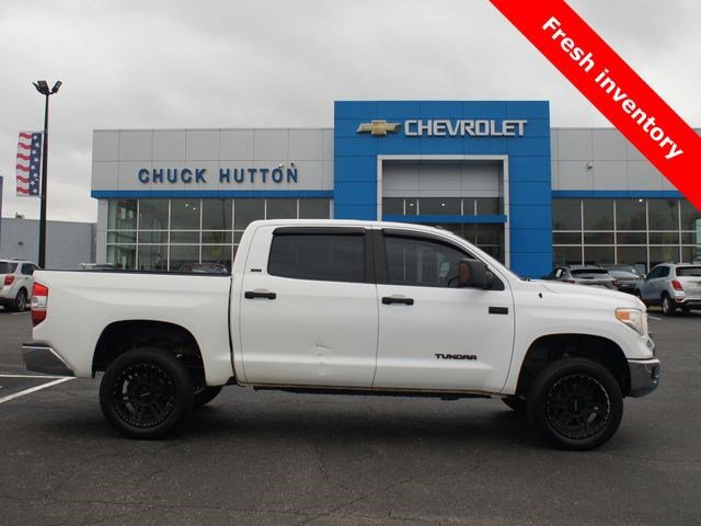Used 2015 Toyota Tundra SR5 w/ SR5 Upgrade Package image 1