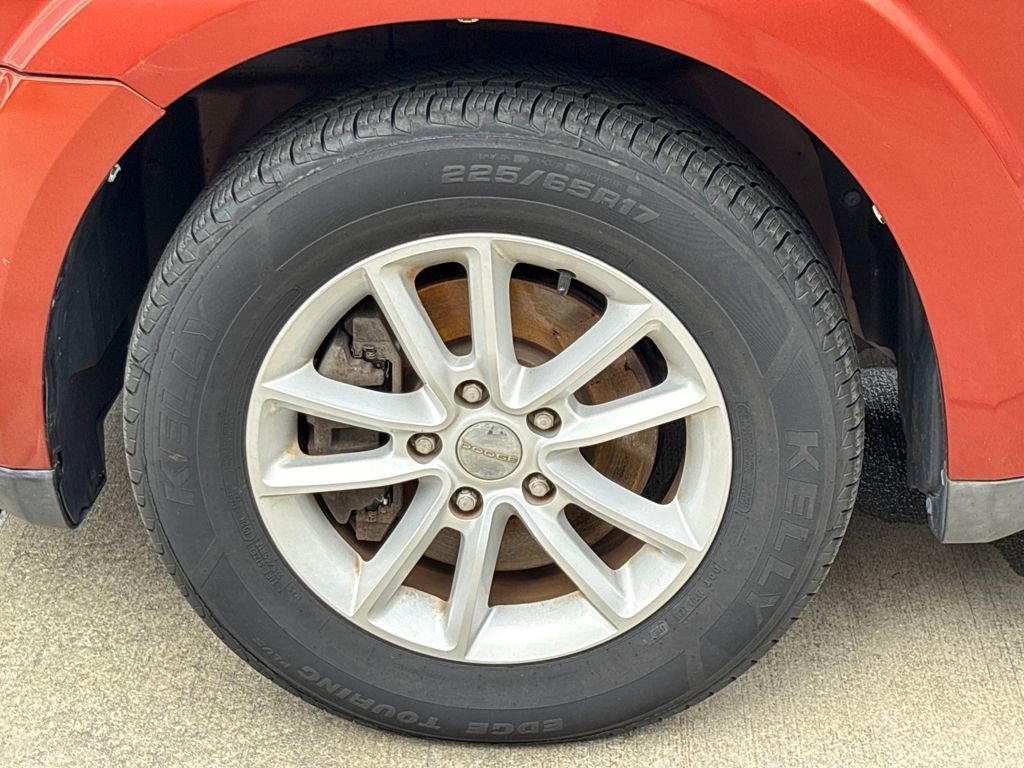 Used 2013 Dodge Journey SXT w/ Flexible Seating Group image 11