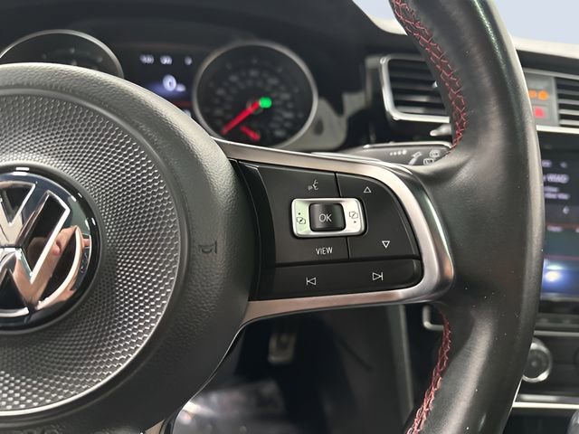Used 2020 Volkswagen GTI SE FWD image 19