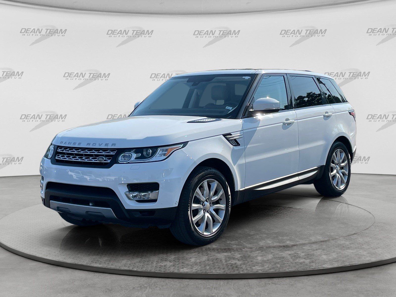 Used 2015 Land Rover Range Rover Sport HSE AWD/4WD image 3