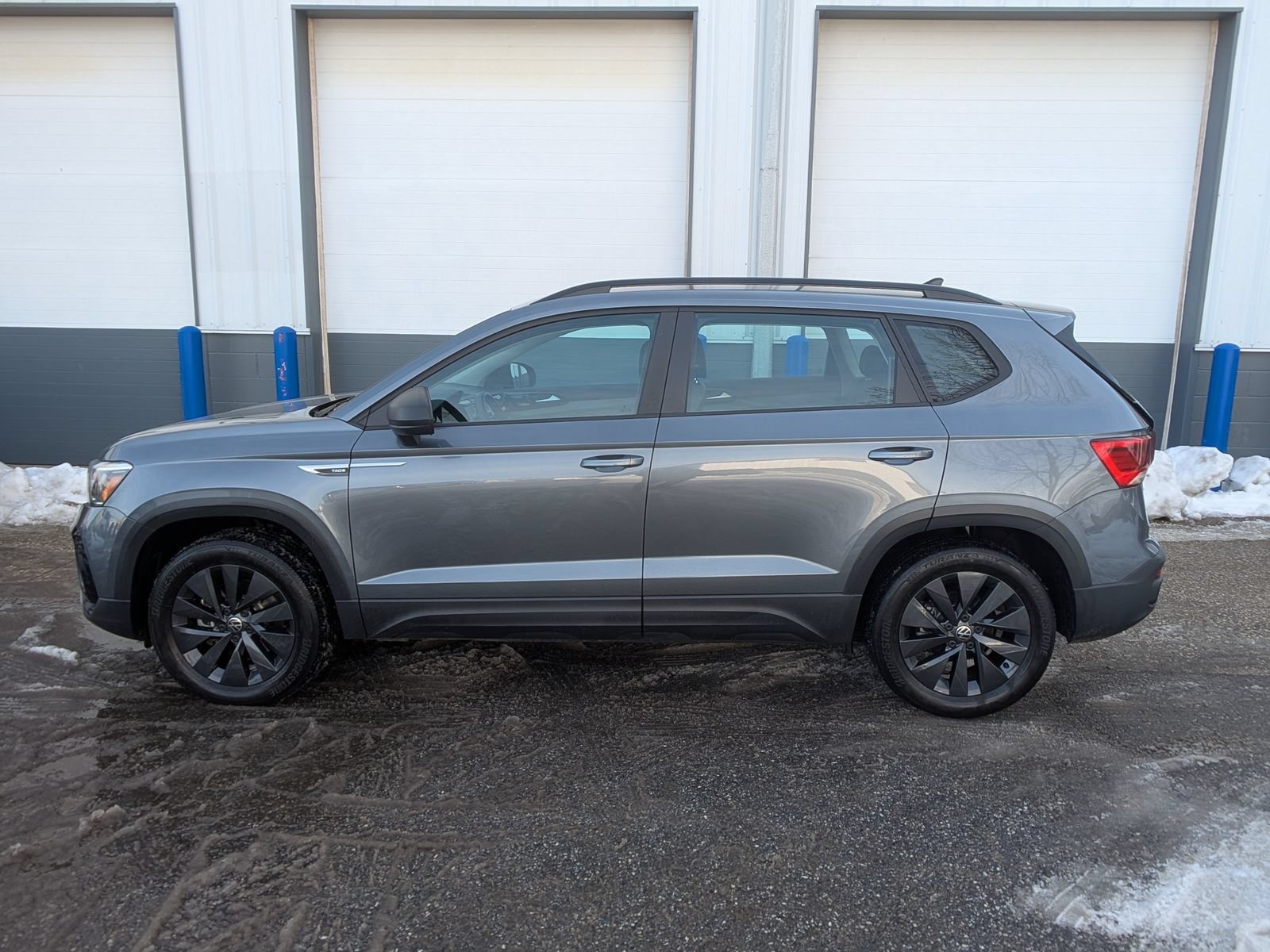 Used 2022 Volkswagen Taos S AWD/4WD image 2