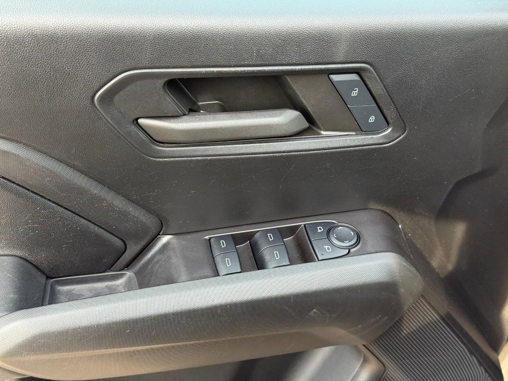 Used 2024 Chevrolet Colorado W/T image 17