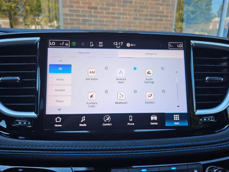 Used 2021 Chrysler Pacifica Touring-L FWD image 52