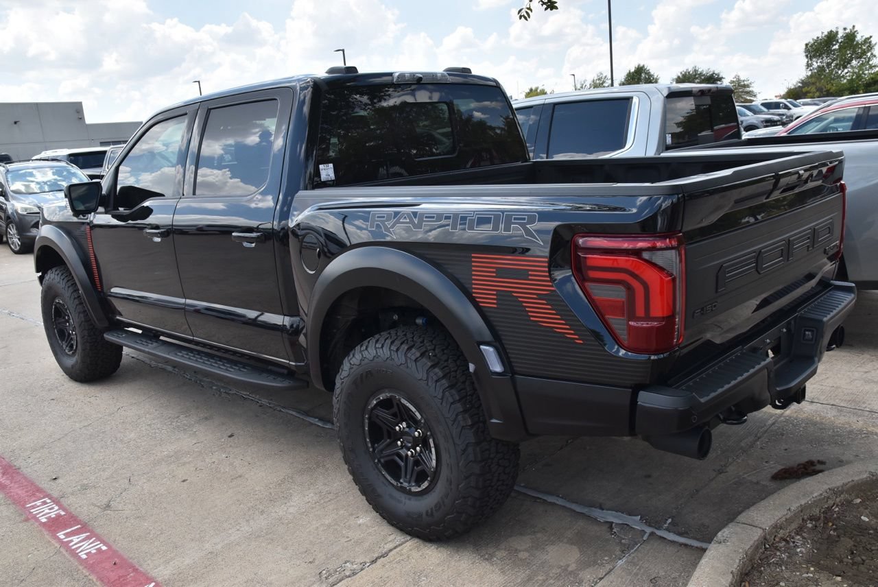 Used 2025 Ford F150 Raptor w/ Equipment Group 803A Raptor R AWD/4WD image 6