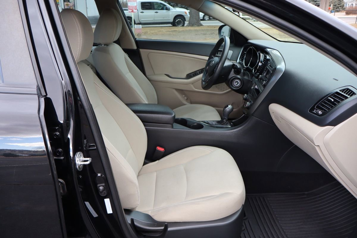Used 2013 Kia Optima LX image 22